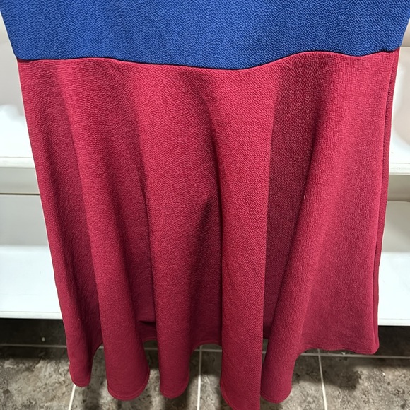 NWT Lularoe Nicole - Picture 5 of 5
